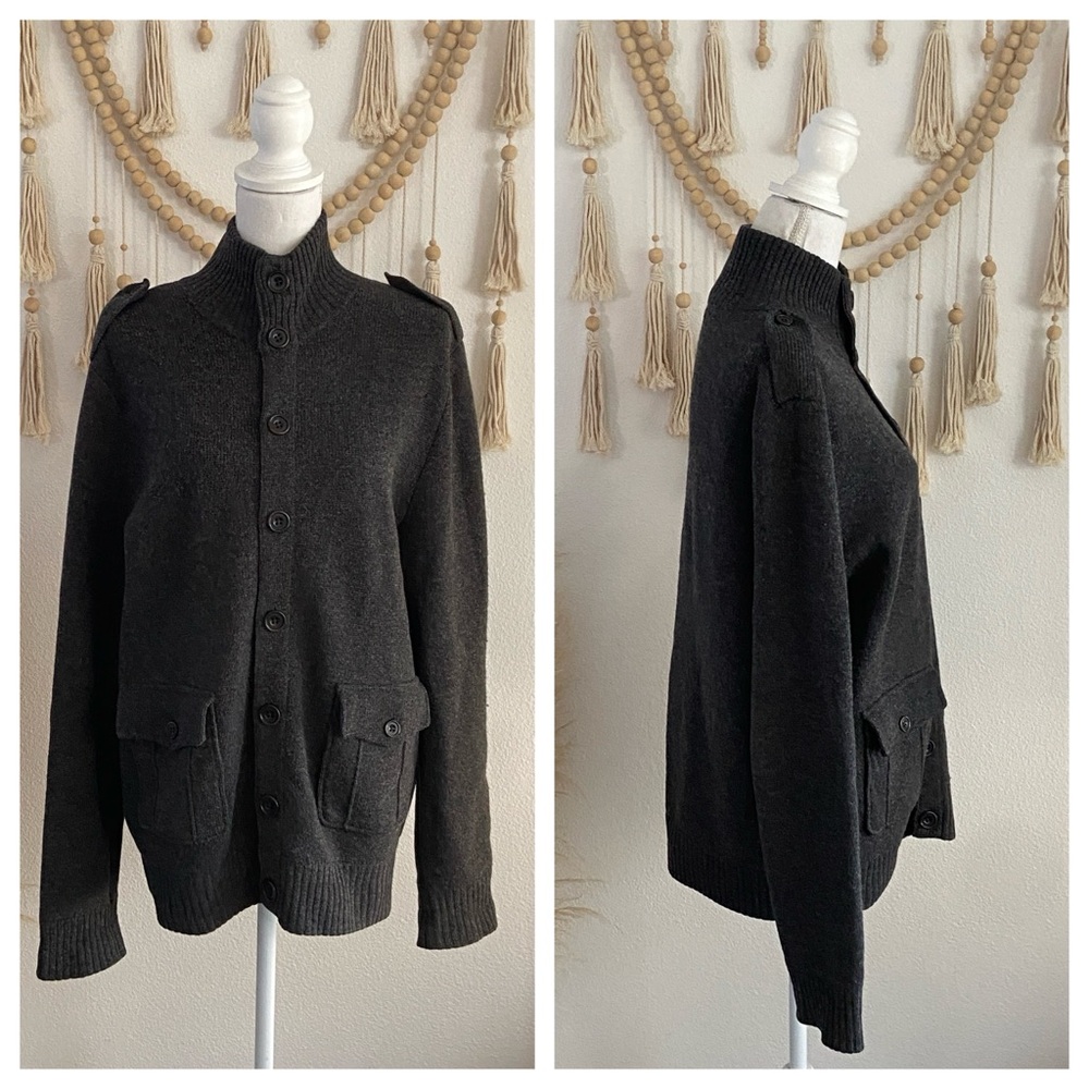 GAP mens 100% lambs wool sweater button front cardigan charcoal grey medium